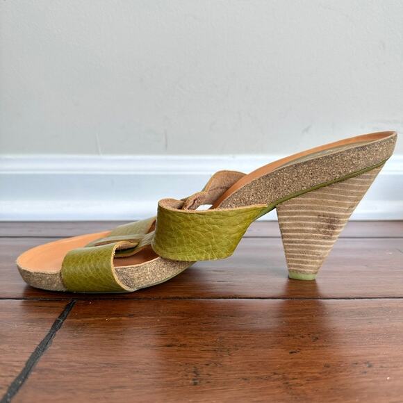 Kork Ease Mule Sandal Womens Sz10 Olive Green Leather Strap Wrapped Heel Slip On - Picture 3 of 12